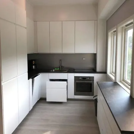 Lenas Rom Vandrerhjem